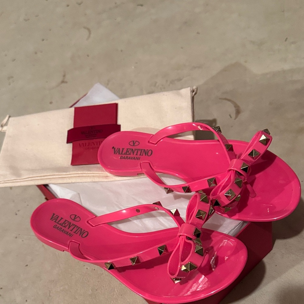 Valentino Vibrant Pink Studded Flip Flops - Picture 4 of 4